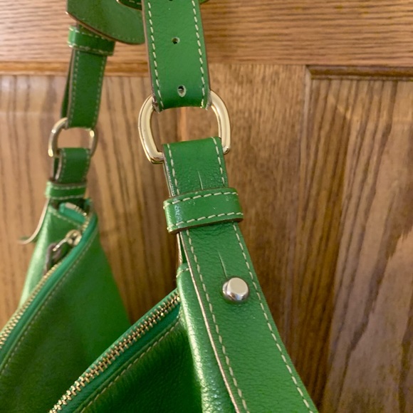 Dooney and Bourke Green shoulder bag - Picture 7 of 10